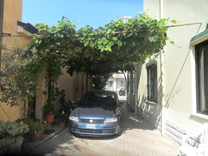 Albergo Villa-Brandi --- Pensione Completa --- Bellaria-Igea Marina Exteriör bild